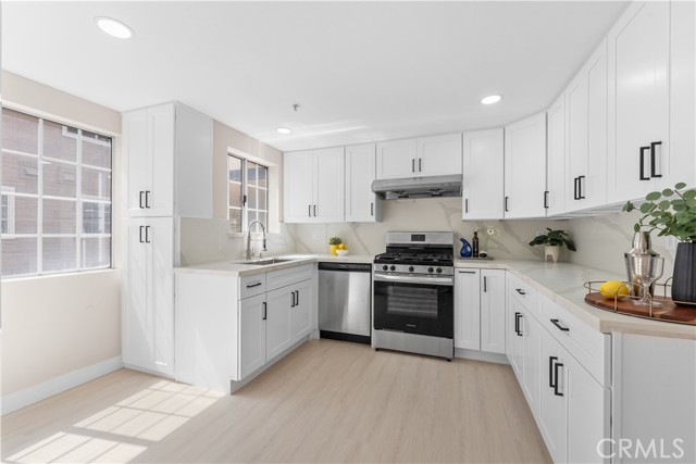 150 Diamond #B Street, Arcadia CA: https://media.crmls.org/medias/7e1f834b-a48a-4760-8f31-b304ff17c7ab.jpg