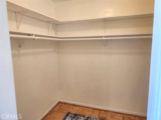 Detail Gallery Image 15 of 25 For 18307 Burbank Bld #14,  Tarzana,  CA 91356 - 2 Beds | 2 Baths