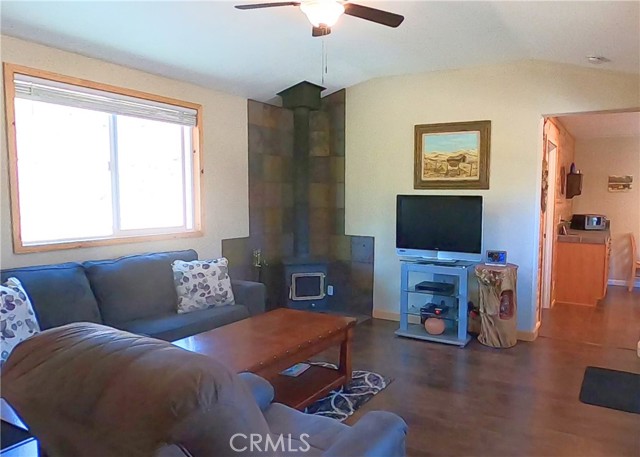 Detail Gallery Image 3 of 44 For 11691 Oro Quincy Hwy, Berry Creek,  CA 95916 - 2 Beds | 1 Baths