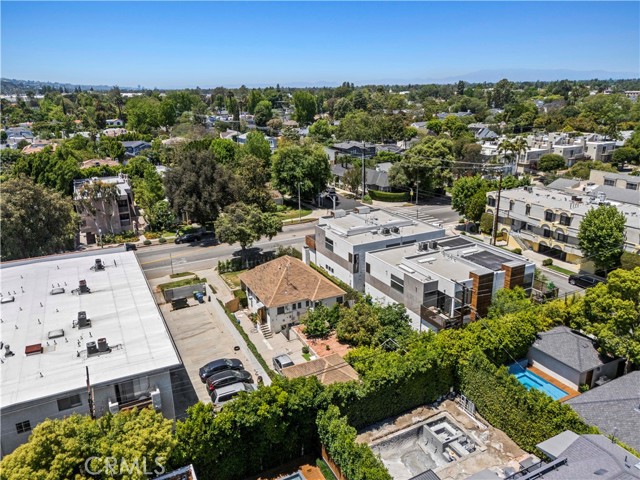 4180 Tujunga Avenue, Studio City CA: https://media.crmls.org/medias/7e2197b5-105a-40f8-ad16-b4f470ffefef.jpg