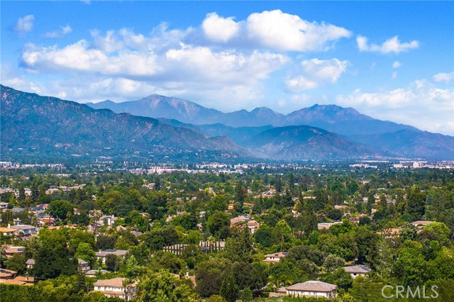 300 W Wistaria Avenue, Arcadia CA: https://media.crmls.org/medias/7e221dd0-9c0e-404a-9007-cd5c8a66d174.jpg