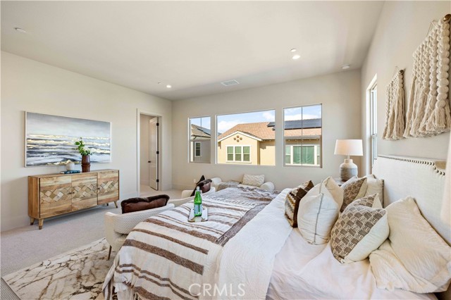 Detail Gallery Image 21 of 38 For 122 Oakstone, Irvine,  CA 92618 - 4 Beds | 4/1 Baths