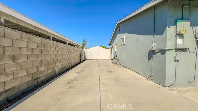 4127 N 4th Avenue, San Bernardino CA: https://media.crmls.org/medias/7e2334f4-05dd-4f3c-a13a-4ef1e7ce7865.jpg