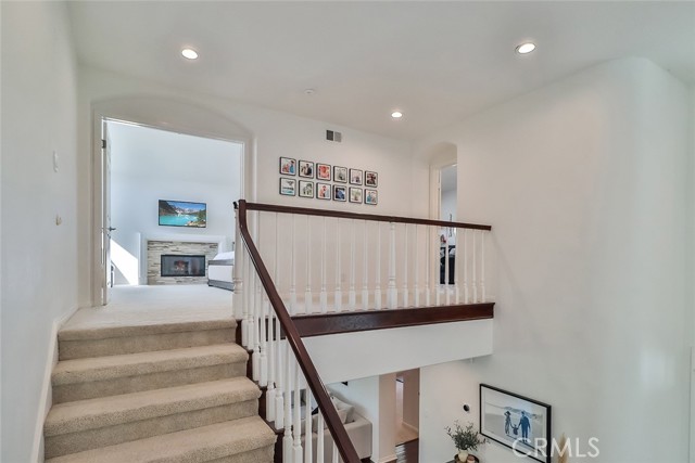 2505 Peachwood Place, Westlake Village CA: https://media.crmls.org/medias/7e2379a8-23cc-4d38-af1c-4c1cb4a7b9c2.jpg