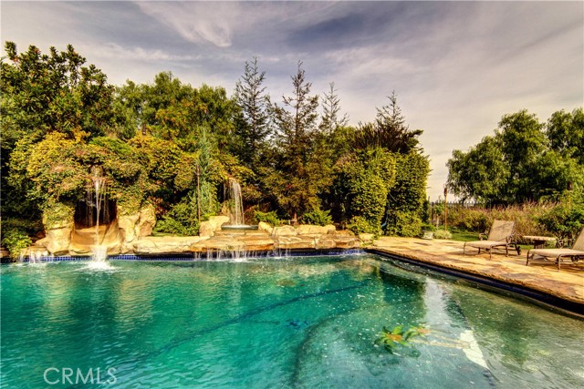 1138 Corte Tularosa, Camarillo CA: https://media.crmls.org/medias/7e239c64-cb8c-412d-b3e9-f8cd9d8ddcfa.jpg