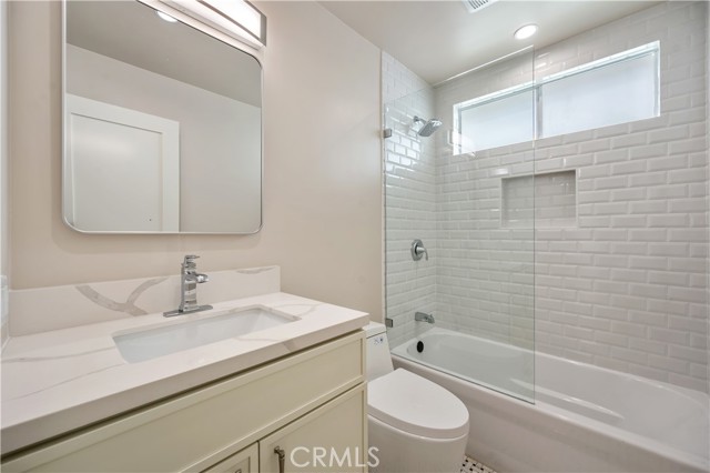 Detail Gallery Image 5 of 53 For 4311 Eagle Rock, Los Angeles,  CA 90041 - 2 Beds | 2 Baths