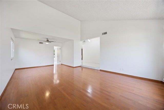 Image 13 of 71 For 1646 Mobeck Street