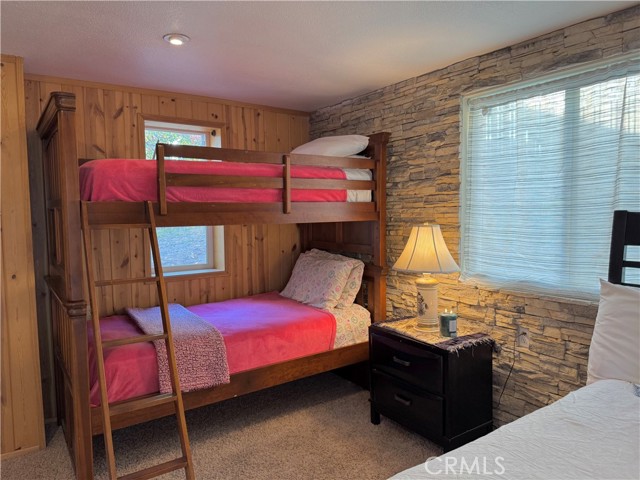 Detail Gallery Image 14 of 28 For 39050 Willow Landing, Big Bear Lake,  CA 92315 - 2 Beds | 2/1 Baths
