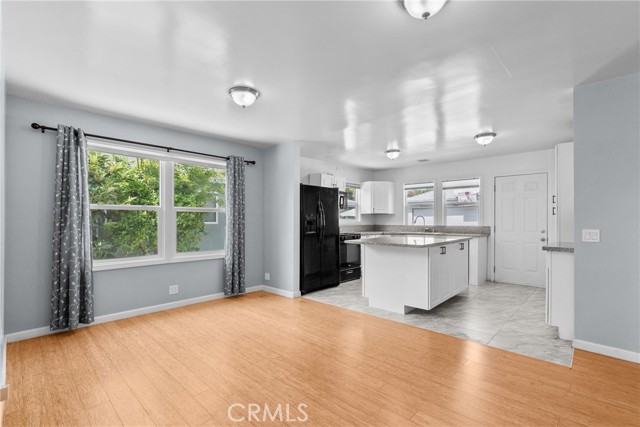 Detail Gallery Image 8 of 39 For 1904 Armacost Ave, Los Angeles,  CA 90025 - 3 Beds | 2 Baths