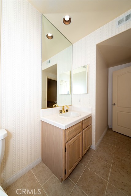 Detail Gallery Image 16 of 53 For 5224 Zelzah Ave #309,  Encino,  CA 91316 - 2 Beds | 2/1 Baths