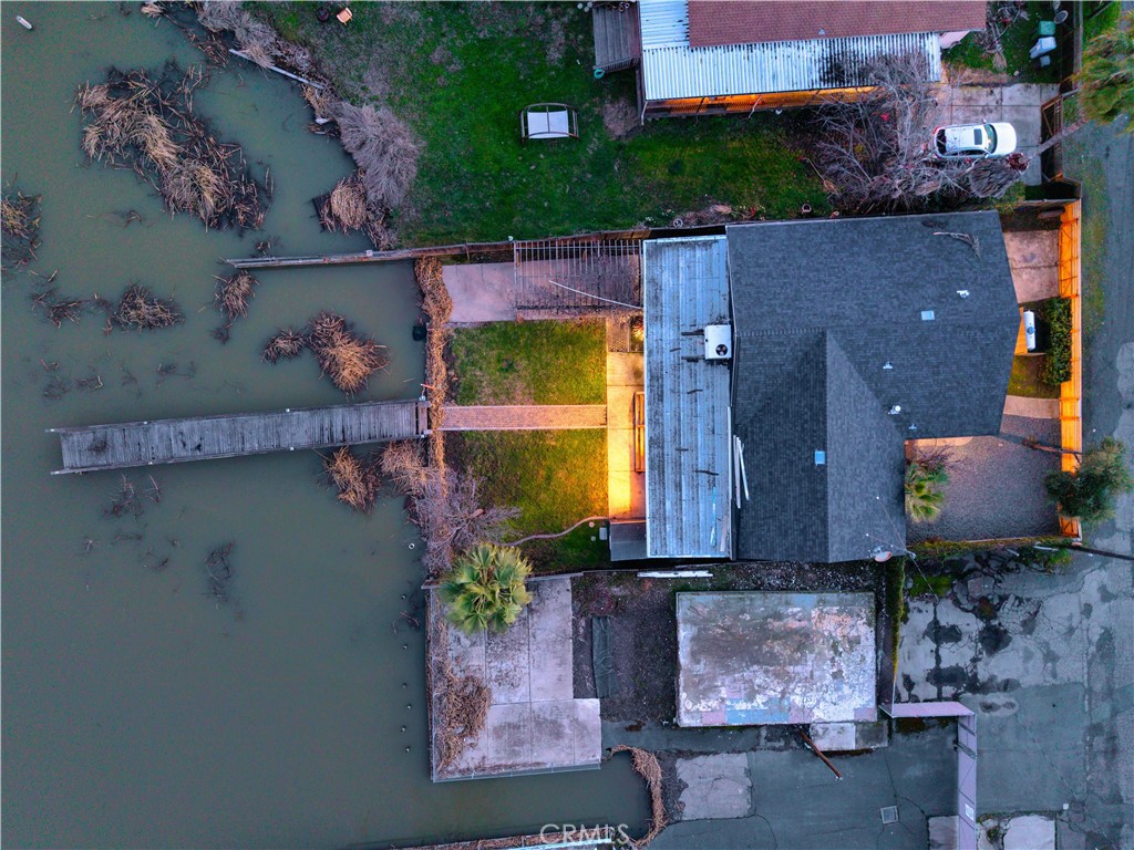 https://media.crmls.org/medias/7e26b40d-a56e-4a0f-974c-538a0e23bae4.jpg?preset=X-Large