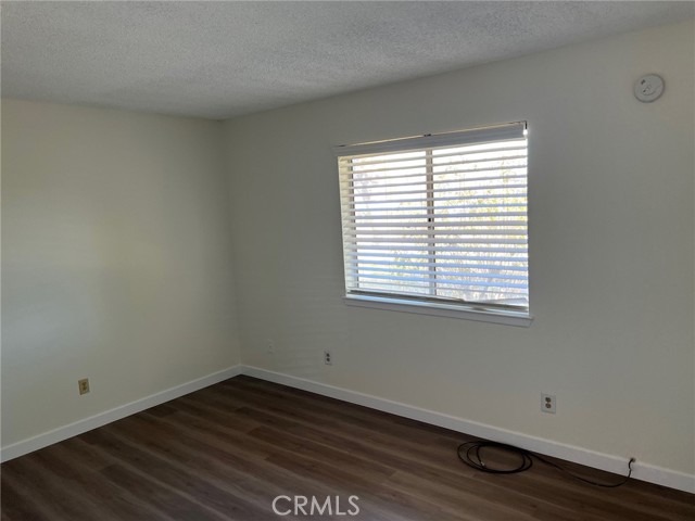 Detail Gallery Image 53 of 63 For 10643 Redwood, Hesperia,  CA 92345 - 3 Beds | 1 Baths
