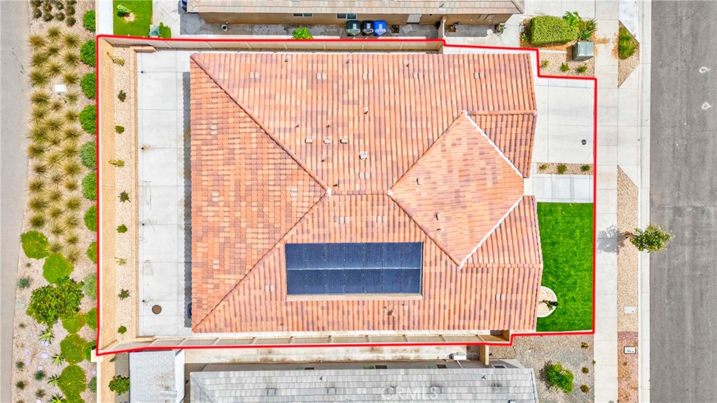 https://media.crmls.org/medias/7e271156-367e-43a9-9f92-139e2783cf6c.jpg?preset=X-Large