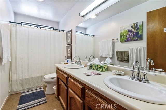 Detail Gallery Image 23 of 41 For 70331 Vineyard Canyon Rd., Parkfield,  CA 93451 - 4 Beds | 2 Baths