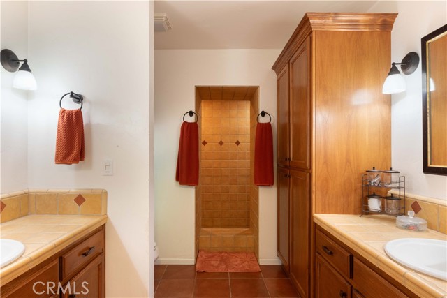 1615 Halsey Street, Redlands CA: https://media.crmls.org/medias/7e2a611d-f528-4b2e-a033-735ea607099a.jpg