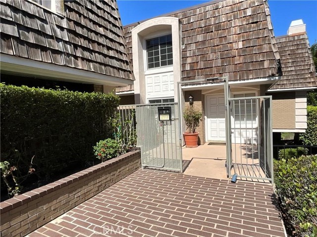 Detail Gallery Image 3 of 17 For 29707 Island View Dr #4,  Rancho Palos Verdes,  CA 90275 - 2 Beds | 2/1 Baths