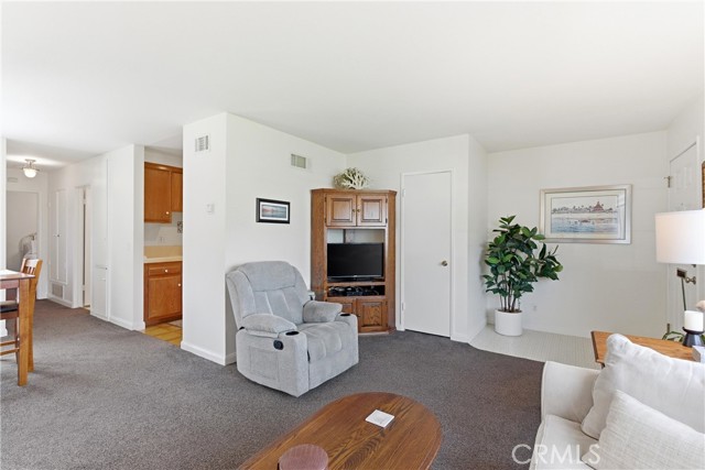 Detail Gallery Image 10 of 39 For 8145 Ridgefield, Huntington Beach,  CA 92646 - 1 Beds | 1 Baths