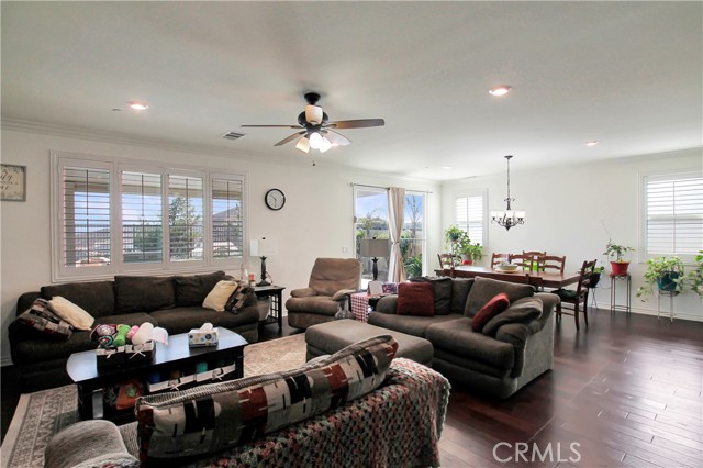 Detail Gallery Image 23 of 62 For 13122 Capricornio St, Riverside,  CA 92503 - 7 Beds | 4/1 Baths