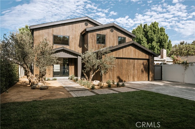 5114 Cedros AVE