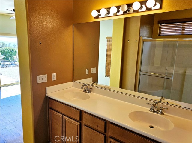 Detail Gallery Image 8 of 26 For 64313 Pyrenees Ave, Desert Hot Springs,  CA 92240 - 3 Beds | 2 Baths