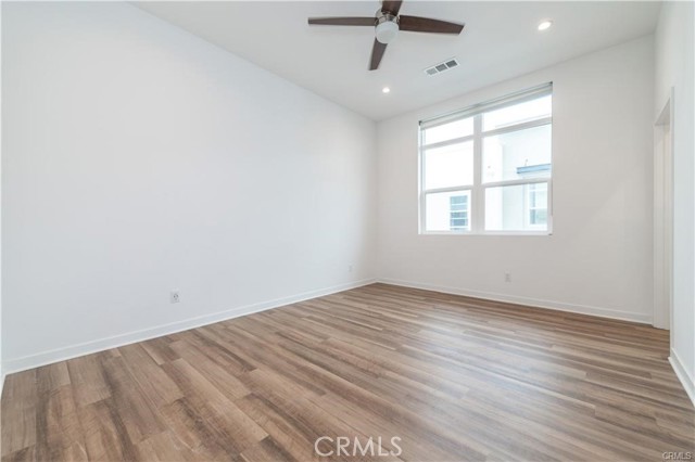 2276 Synergy, Irvine CA: https://media.crmls.org/medias/7e2e1aad-0d72-4144-9d52-01546e52080e.jpg