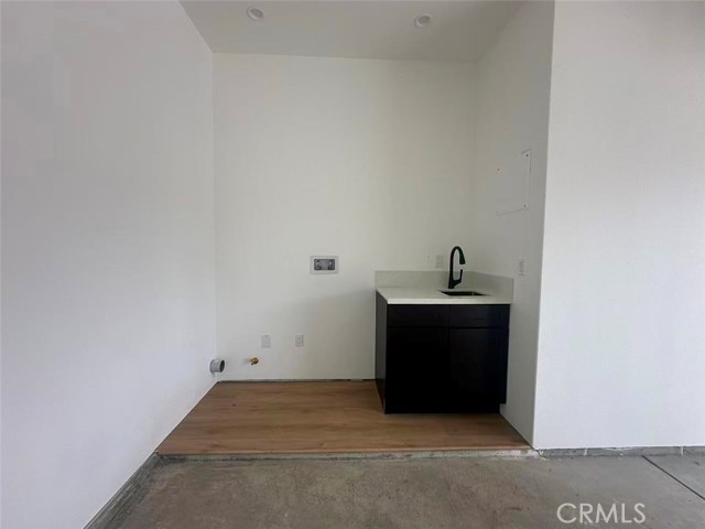 Detail Gallery Image 24 of 26 For 204 N Willow, West Covina,  CA 91790 - 5 Beds | 4 Baths