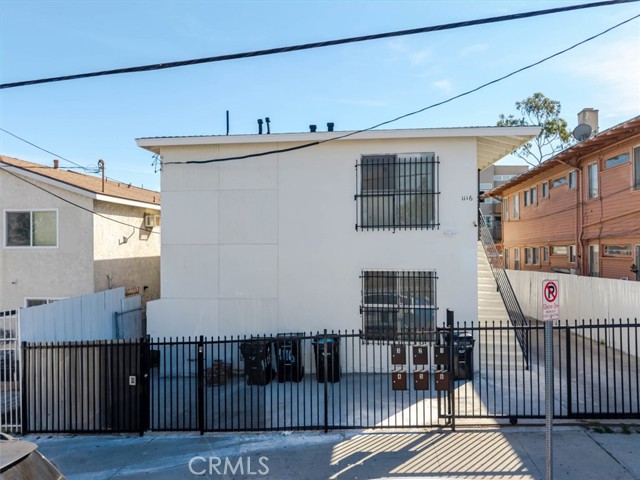 Detail Gallery Image 3 of 20 For 1116 S Berendo St #4,  Los Angeles,  CA 90006 - 2 Beds | 1 Baths