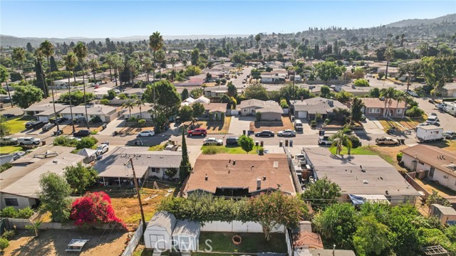 1727 Larchwood Avenue, Hacienda Heights CA: https://media.crmls.org/medias/7e2f7c62-5e16-4939-aede-3acdb9c18539.jpg
