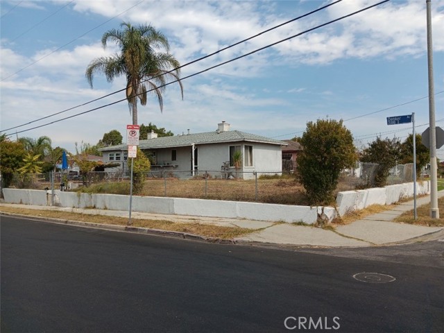 Detail Gallery Image 1 of 1 For 21322 Denker Ave, Torrance,  CA 90501 - 2 Beds | 2 Baths