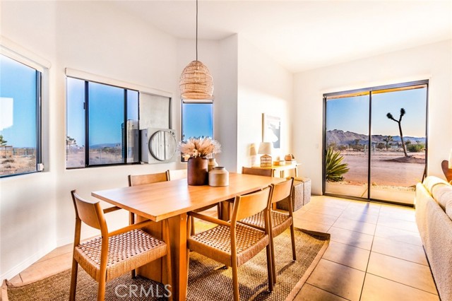 Detail Gallery Image 5 of 19 For 60319 Fairmount Dr, Joshua Tree,  CA 92252 - 4 Beds | 2 Baths