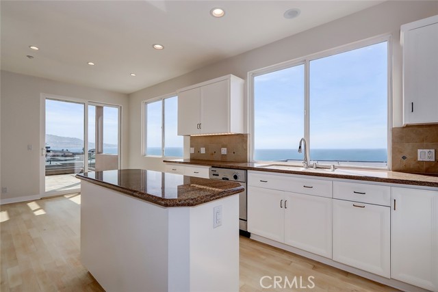 4419 Crest Drive, Manhattan Beach, California 90266, 3 Bedrooms Bedrooms, ,3 BathroomsBathrooms,Residential,Sold,Crest,SB22220114