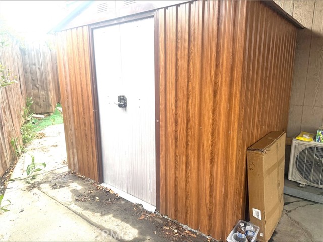 19548 E Cypress Street, Covina CA: https://media.crmls.org/medias/7e314f7e-921f-4c7c-b638-6cce0f2062fc.jpg