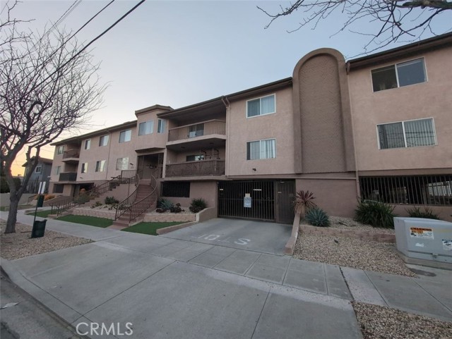 221 W Elm AVE Unit: L