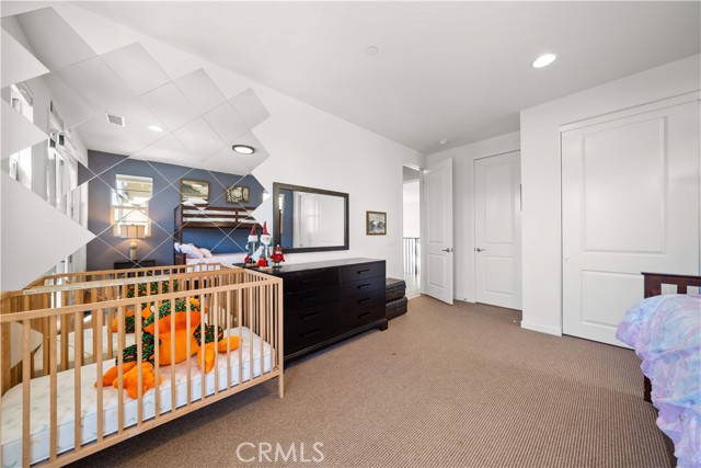 105 newall, Irvine CA: https://media.crmls.org/medias/7e3279ac-5fda-490a-9fdc-389221d8b576.jpg