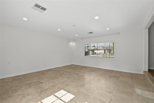 Detail Gallery Image 6 of 28 For 8440 Oakdale Ave, Winnetka,  CA 91306 - 3 Beds | 1/1 Baths