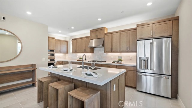 Front Image Thumbnail for CROC26057438