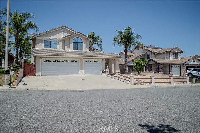 15068 Christina Court, Lake Elsinore CA: https://media.crmls.org/medias/7e332705-5107-43a3-8fca-1d3bf7ebf89e.jpg