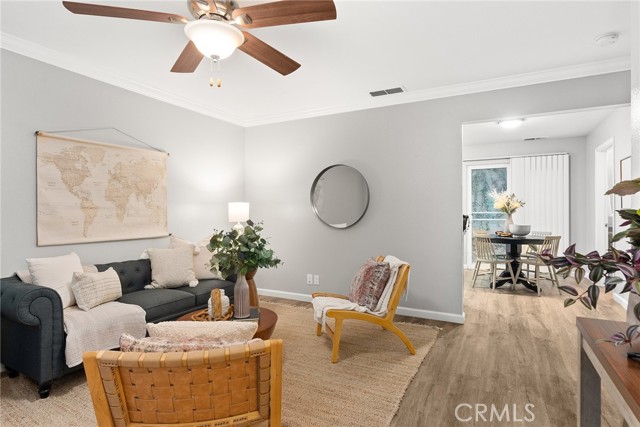 Detail Gallery Image 1 of 30 For 2159 Elm St #10,  Chico,  CA 95928 - 4 Beds | 2 Baths