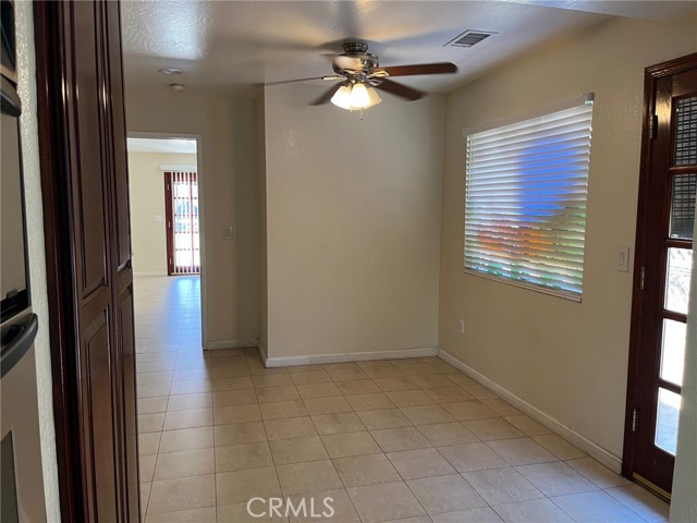 Detail Gallery Image 11 of 39 For 24314 Cruise Circle Dr, Canyon Lake,  CA 92587 - 3 Beds | 3 Baths