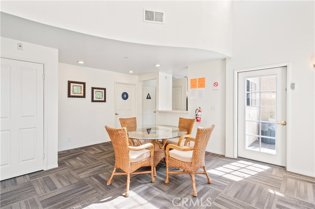 Detail Gallery Image 39 of 59 For 4591 Warner Ave #101,  Huntington Beach,  CA 92649 - 3 Beds | 2 Baths