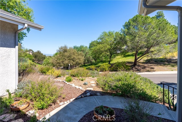 Detail Gallery Image 4 of 39 For 66 Terrace Hill Drive, Paso Robles,  CA 93446 - 3 Beds | 2 Baths