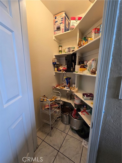 13966 Fox Street, San Fernando CA: https://media.crmls.org/medias/7e365b0f-4a5b-45f2-8b58-85767e50874b.jpg