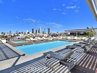 Front Image Thumbnail for CRWS25281572