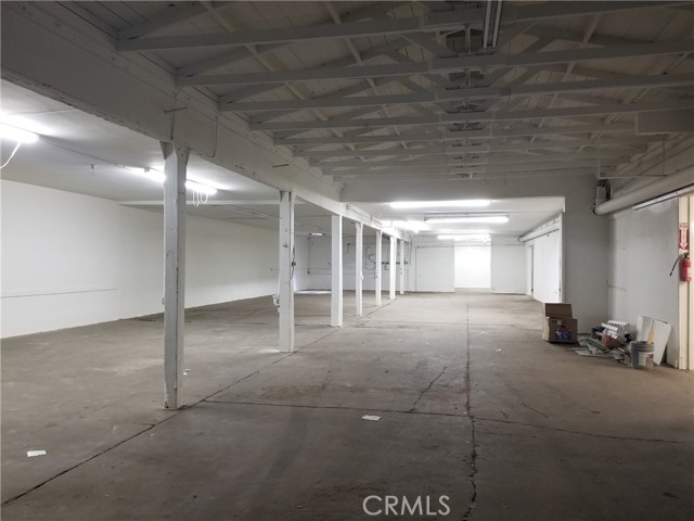 425 E 58th Street, Los Angeles, California 90011, ,Commercial Lease,For Rent,425 E 58th Street,CRAR23108717