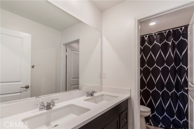 Detail Gallery Image 22 of 28 For 15169 Ridge Ln #6,  Fontana,  CA 92336 - 4 Beds | 3/1 Baths