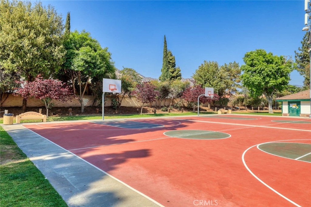 https://media.crmls.org/medias/7e3757df-23c5-436a-9c47-05c56667cae6.jpg?preset=X-Large