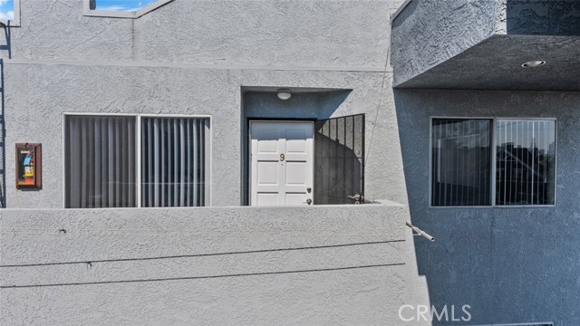 Detail Gallery Image 26 of 28 For 1002 N Edgemont St #9,  Los Angeles,  CA 90029 - 2 Beds | 2 Baths