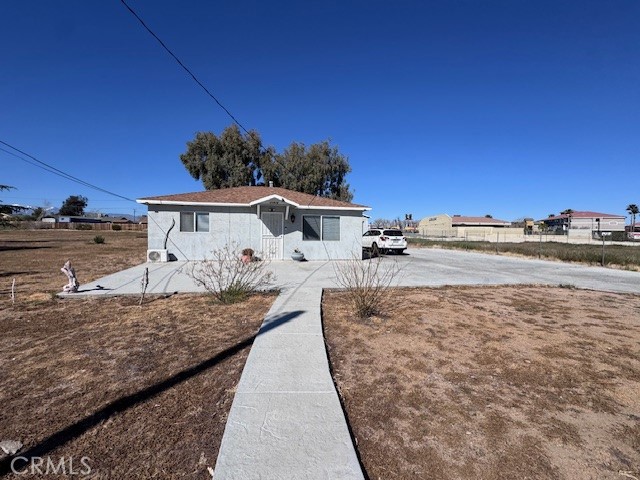 Detail Gallery Image 6 of 26 For 11918 Hemlock, Hesperia,  CA 92345 - 2 Beds | 1 Baths