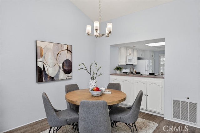 Detail Gallery Image 16 of 56 For 11 Park Vista, Irvine,  CA 92604 - 3 Beds | 2 Baths