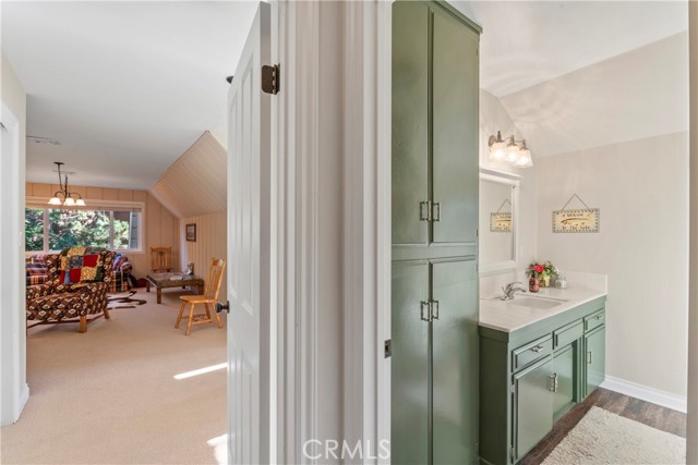 Detail Gallery Image 35 of 68 For 27685 High Knoll Rd., Lake Arrowhead,  CA 92352 - 4 Beds | 4 Baths